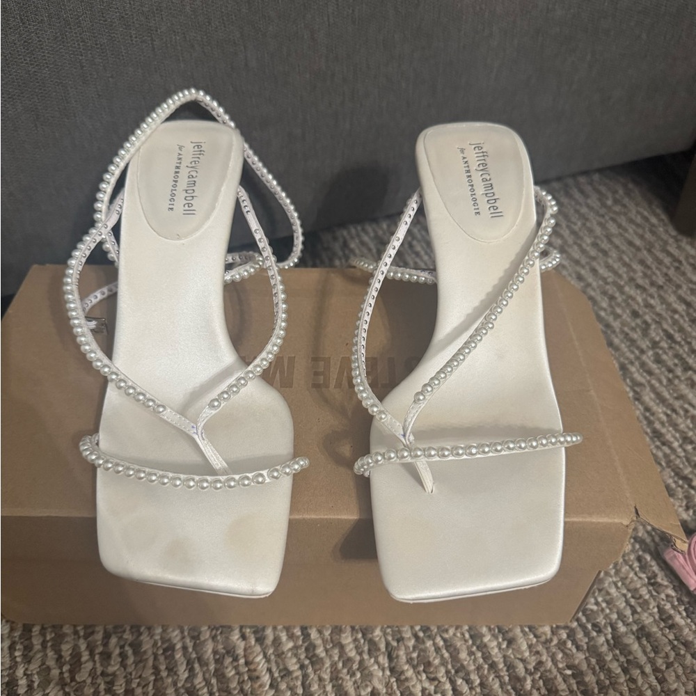 Steve Madden White Strappy Sandals with Rhinestone Embellishments